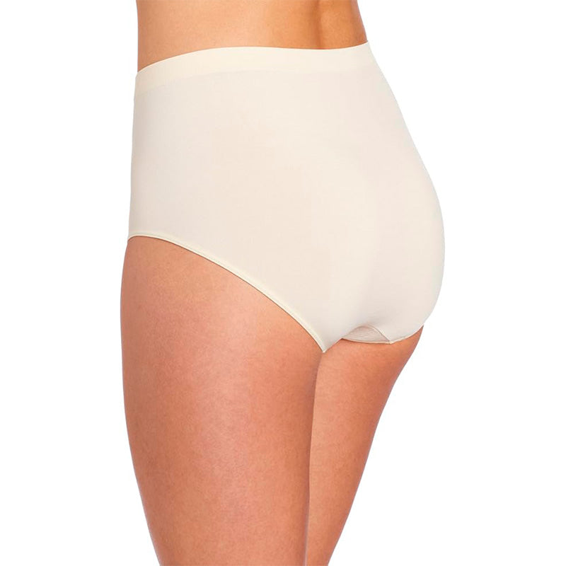 Bali Comfort Revolution Seamless Brief Panty Light Beige 6/7