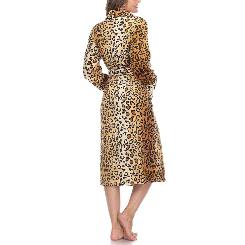 White Mark Plus Size Cozy Loungewear Belted Robe Animal Print L/XL