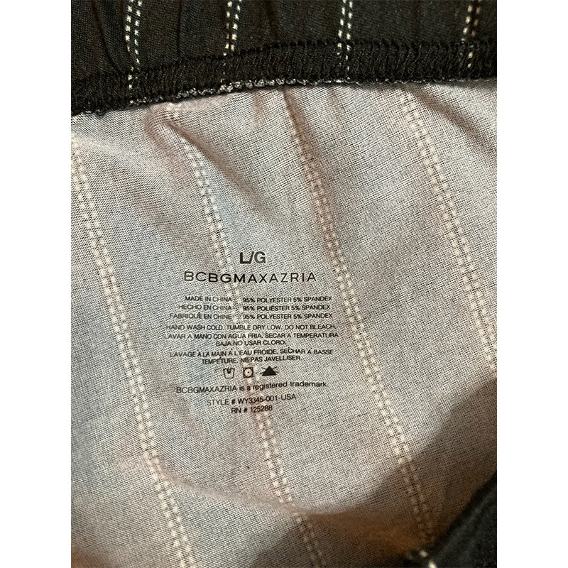 BCBGMAXAZRIA Sleep Short Striped Black and White L