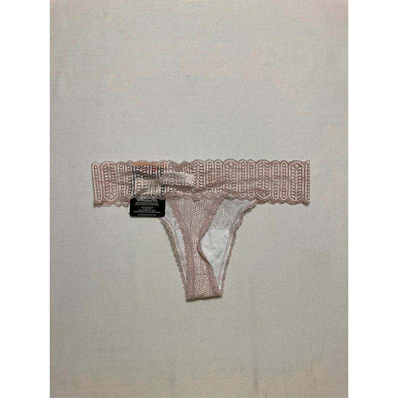 Maidenform Stretch Lace Thong Panty Moving Texture/Gloss 5