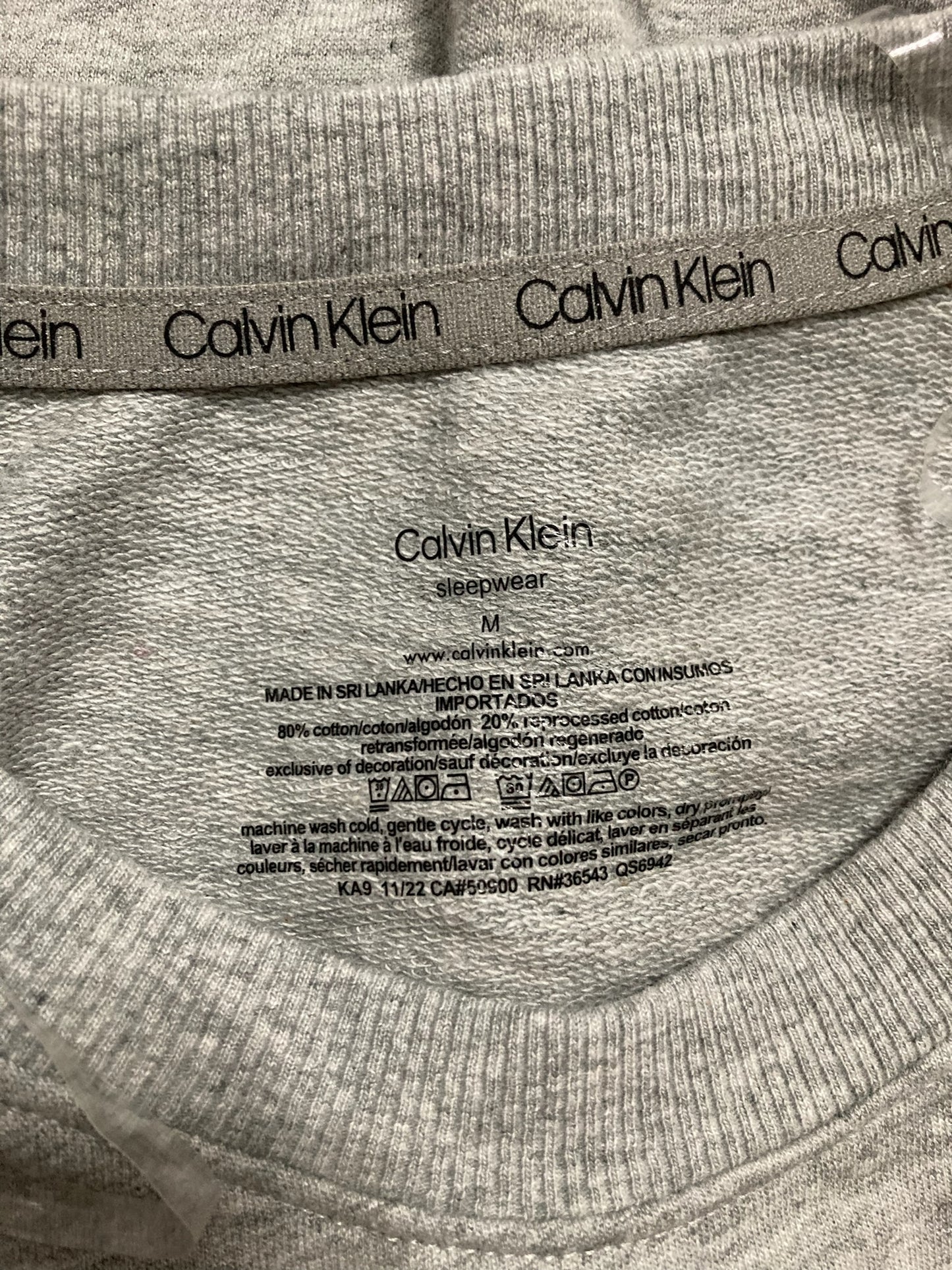 Calvin Klein CK Long Sleeve Crewneck Sweatshirt M