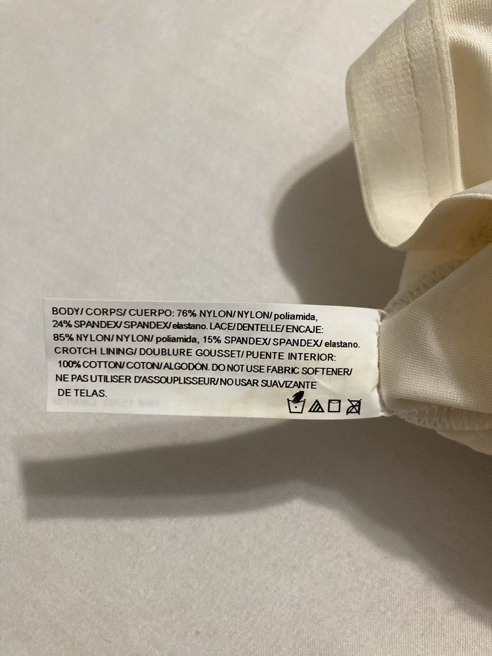 MAIDENFORM Ultra Firm Body Shaper With Built-in Underwire Bra NUDE 40D