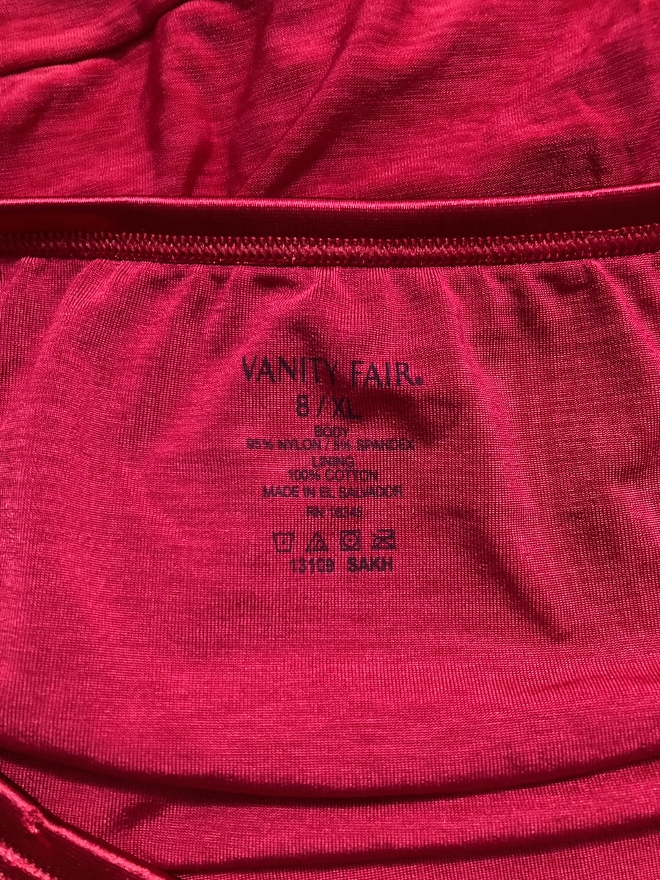 VANITY FAIR Illumination Brief Panty LEGACY RED XL