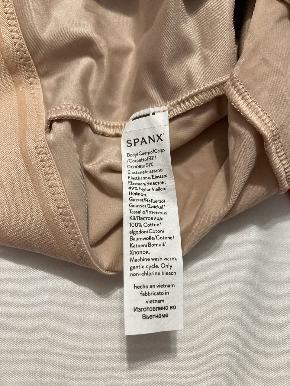 SPANX Suit Your Fancy Shaping High-Waisted Thong CHAMPAGNE BEIGE L
