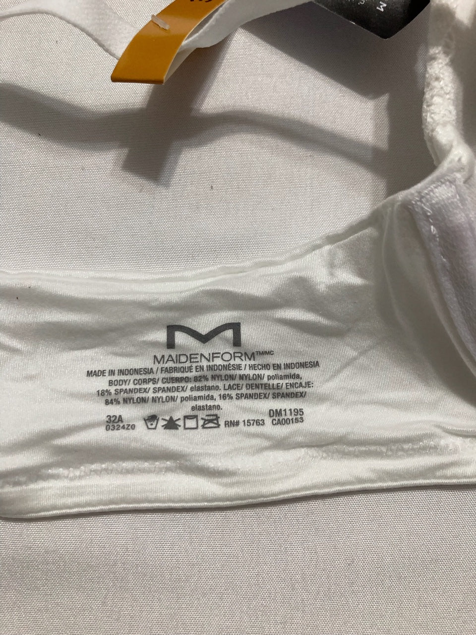 MAIDENFORM Comfort Devotion Your Lift Underwire Bra With Lace Trim WHITE 32A