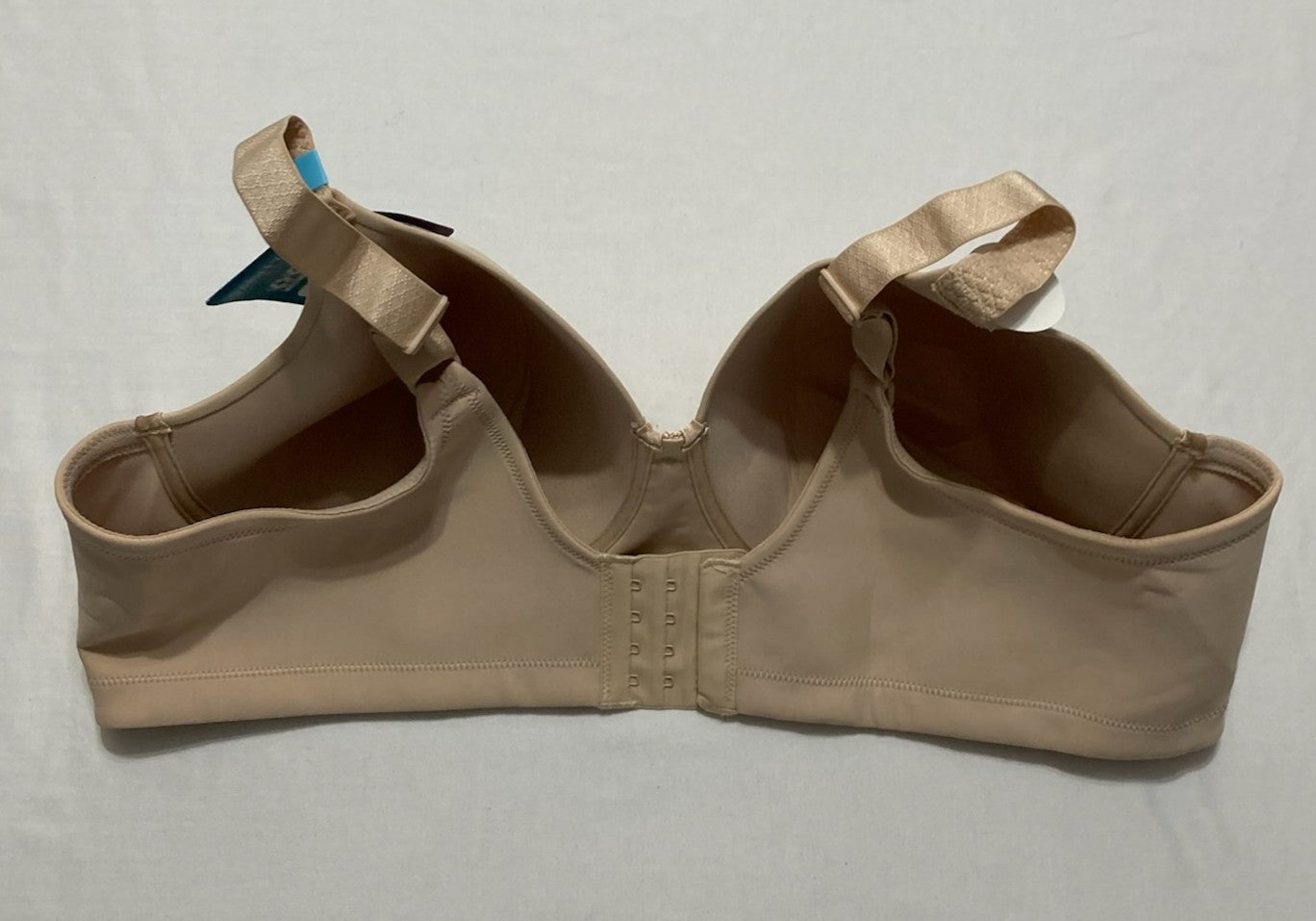 VANITY FAIR Full Figure Beauty Back Smoothing Bra 4 Way Stretch Fabric BEIGE 44C