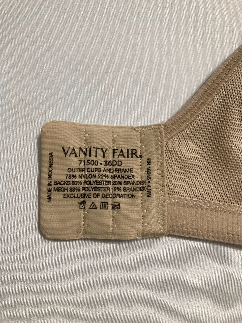 VANITY FAIR Impact Sports Bras for Women Breathable NUDE 36DD