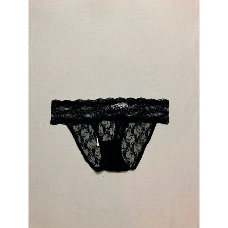 b.tempt'd by Wacoal  Lace Kiss Bikini Panty Night S