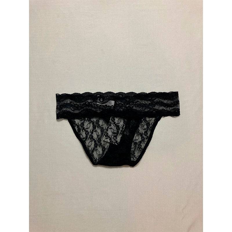 b.tempt'd by Wacoal  Lace Kiss Bikini Panty Night S