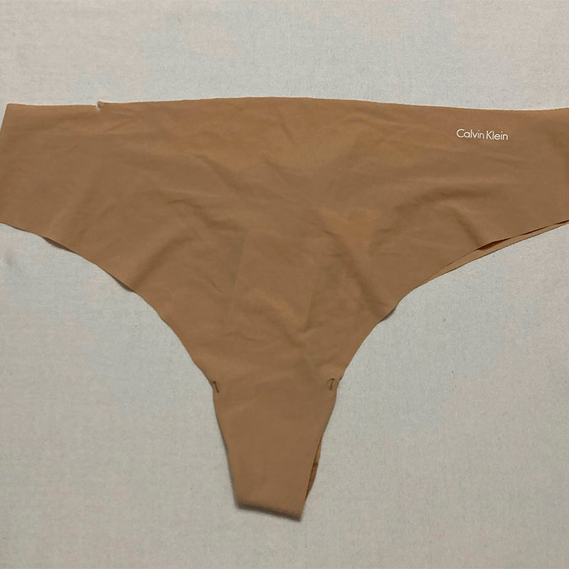 NWD Calvin Klein Invisibles Seamless Thong Panty Light Caramel XL