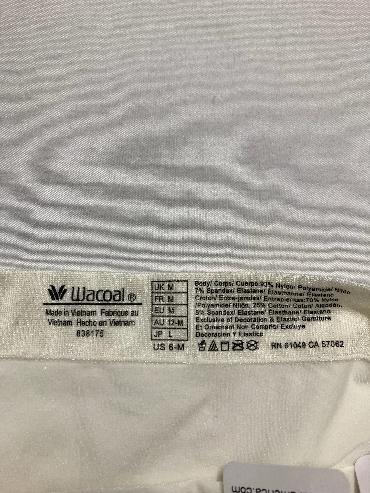 NWD Wacoal B-smooth Panty briefs underwear Ivory M