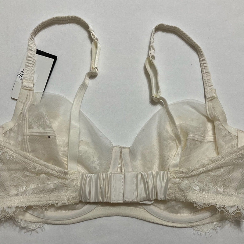 Wacoal Center Stage Underwire Bra Egret Off White 34D