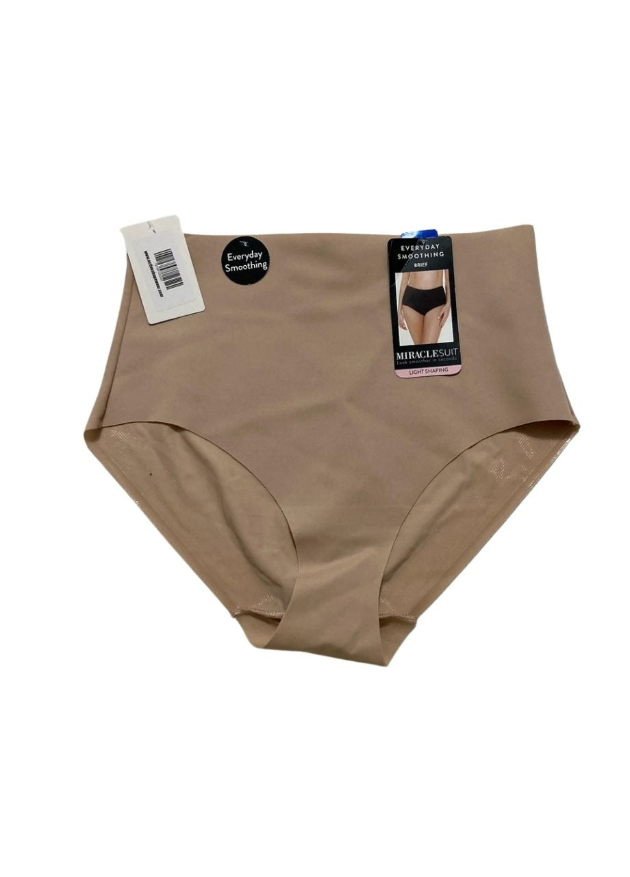 MIRACLESUIT Wonderful Edge Light Shaping Brief WARM BEGE XL