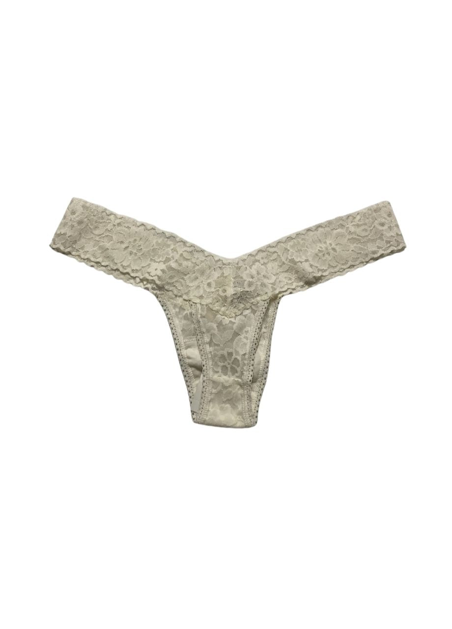 HANKY PANKY Daily Lace Low Rise Thong MARSHMALLOW ONE SIZE