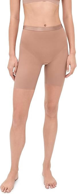 SPANX Mid-Thigh Short CAFE AUI LAIT L