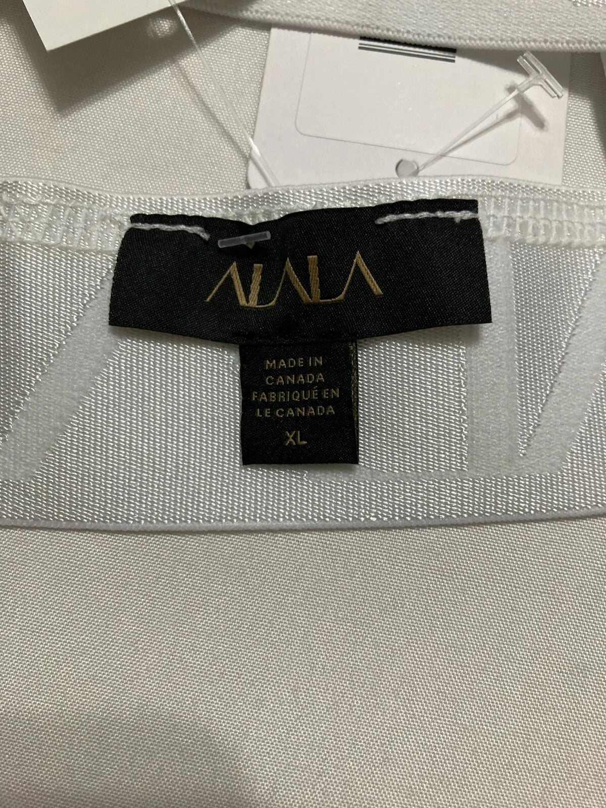 NWD Alala High Neck Sports Bra White XL
