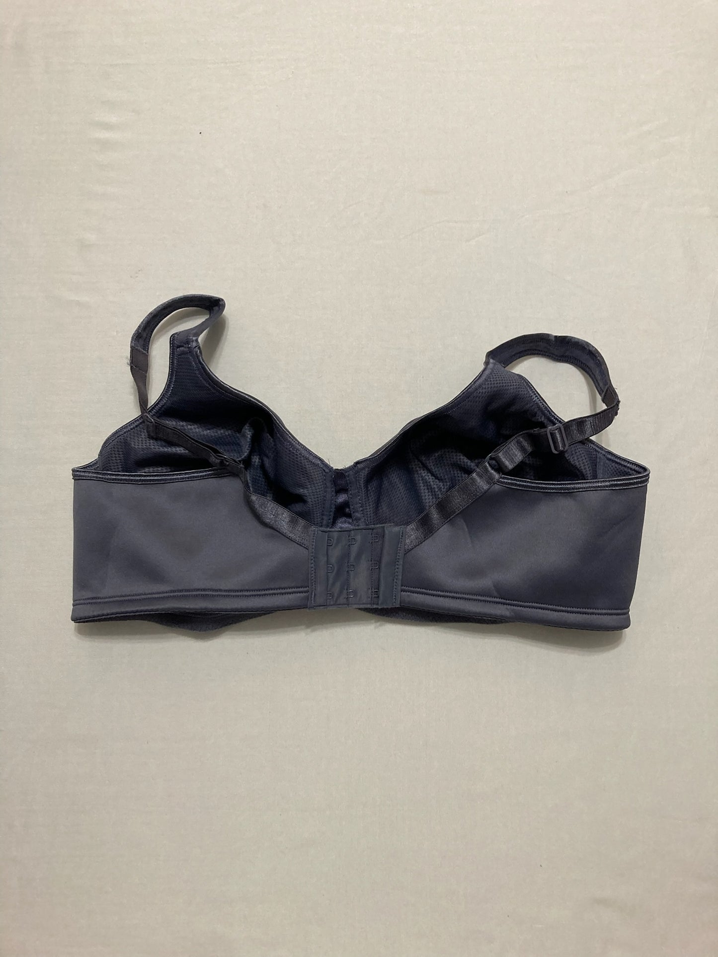 Playtex Silky Soft Smoothing Wireless Private Jet 40C