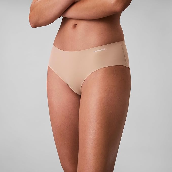 CALVIN KLEIN Invisibles Seamless Hipster Panties 3 Pack LIGHT CARAMEL S