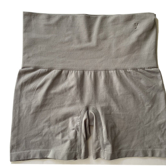 Yummie Seamlessly Shaping Nylon Short, Light Gray, S/M