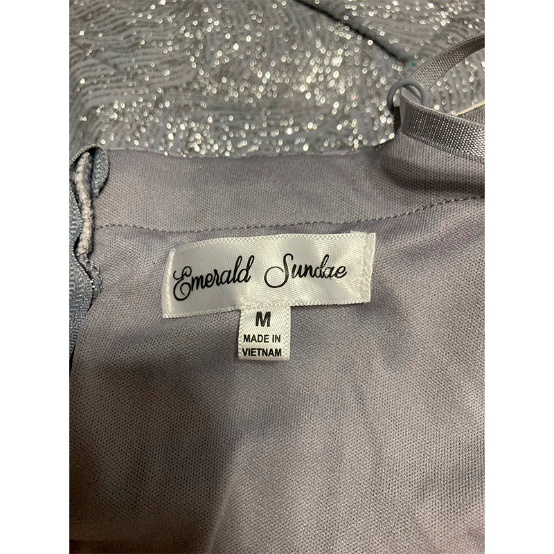 Emerald Sundae Juniors' Glitter Draped Front Gown Silver M