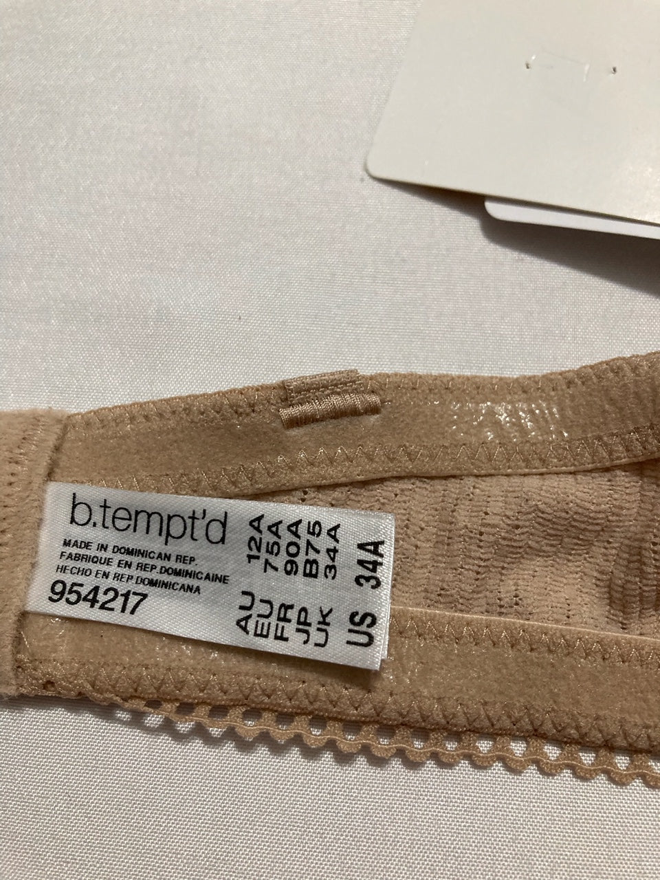 NWD B.TEMPT'D Modern Method Convertible Strapless Bra BEIGE 34A