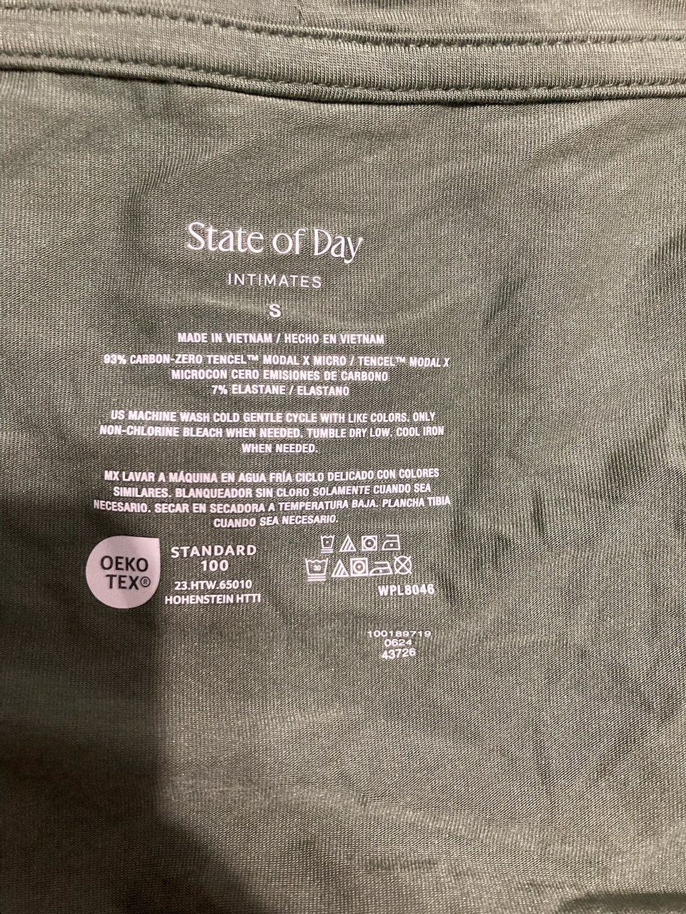 STATE OF DAY Fluid Knit Pajama Robe and Shirt GREEN S