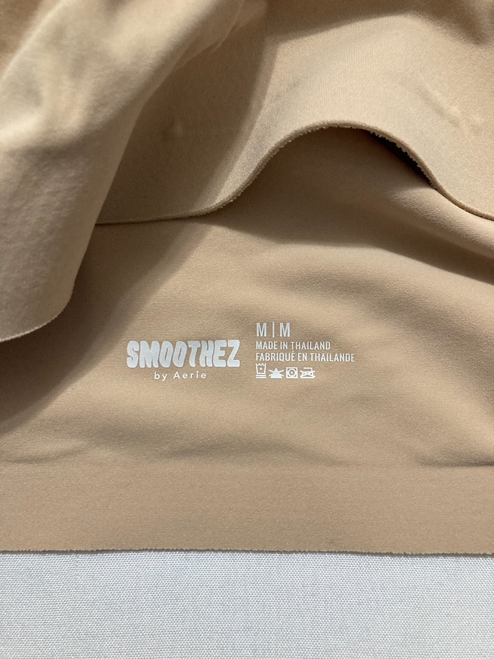 BALI Wireless Bra, Comfort Revolution Easylite T-Shirt Bras NUDE M