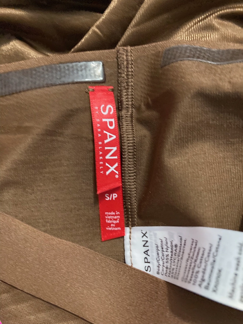 SPANX Invisible High-Waisted Mid-Thigh Short BROWN S