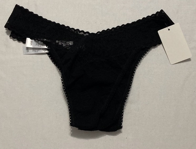 HANKY PANKY lace thong Pack of 3 BLACK ONE SIZE