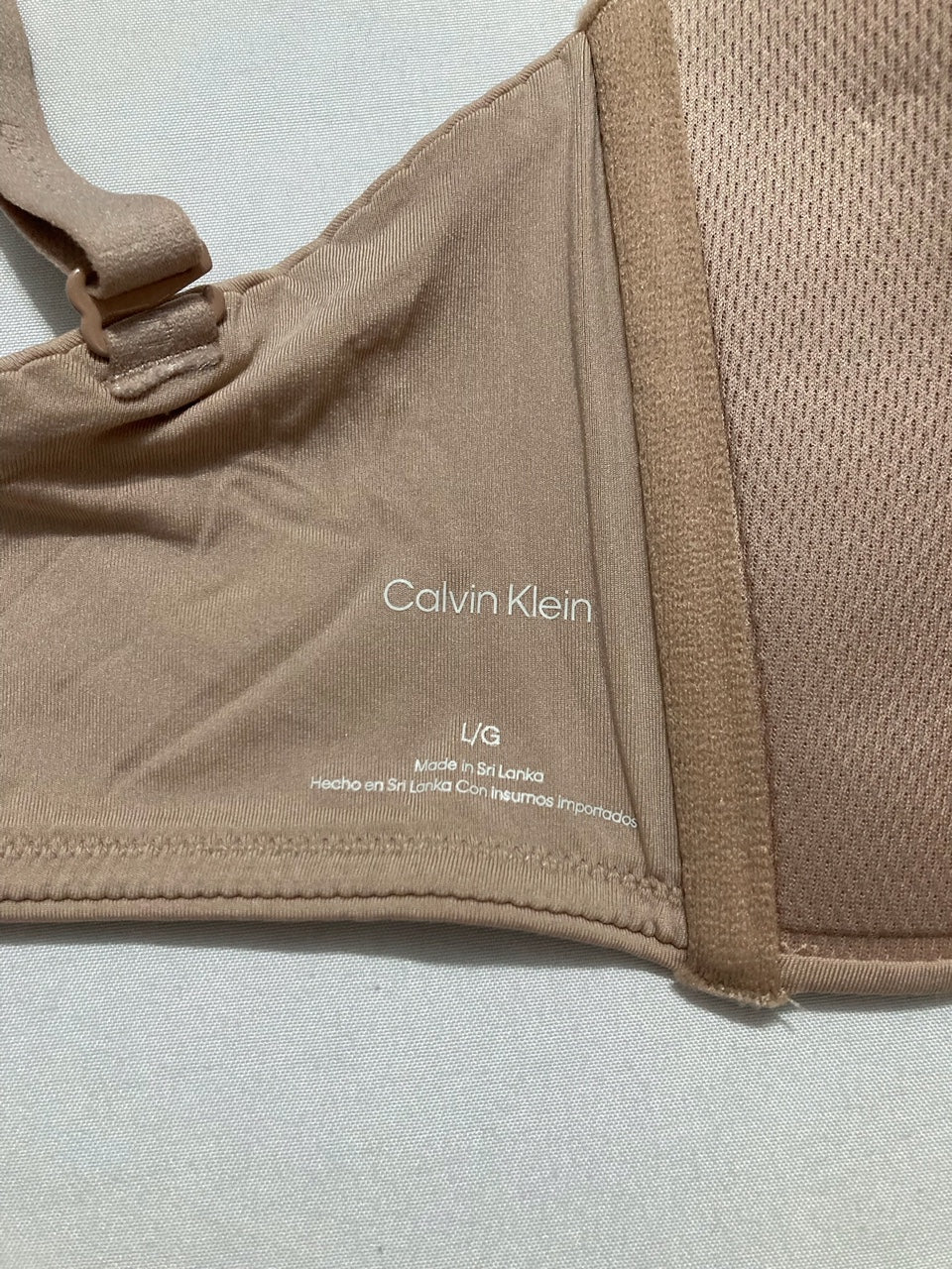 NWD CALVIN KLEIN Form to Body Lightly Lined Bandeau Bra BEIGE L