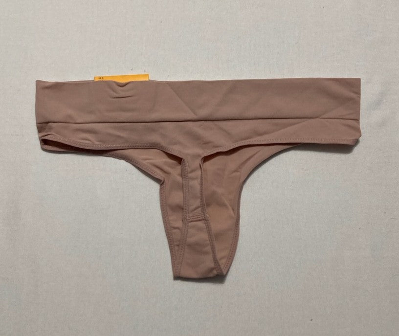 DKNY Seamless Litewear Thong Panty NUDE S