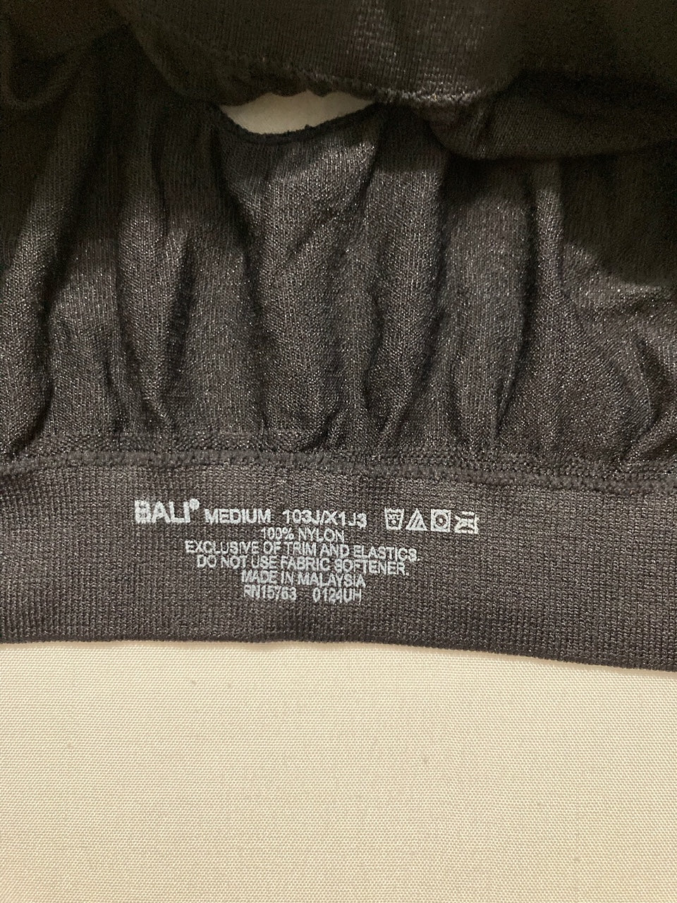 BALI Comfort Revolution Microfiber Crop Bra BLACK M