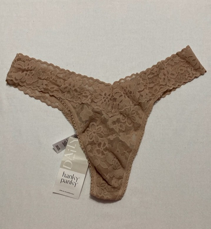 HANKY PANKY Daily Original Rise Thong TAUPE ONE SIZE