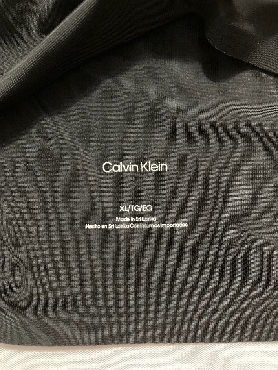 CALVIN KLEIN Invisibles Comfort Seamless Lightly Lined V Neck Bralette BLACK XL