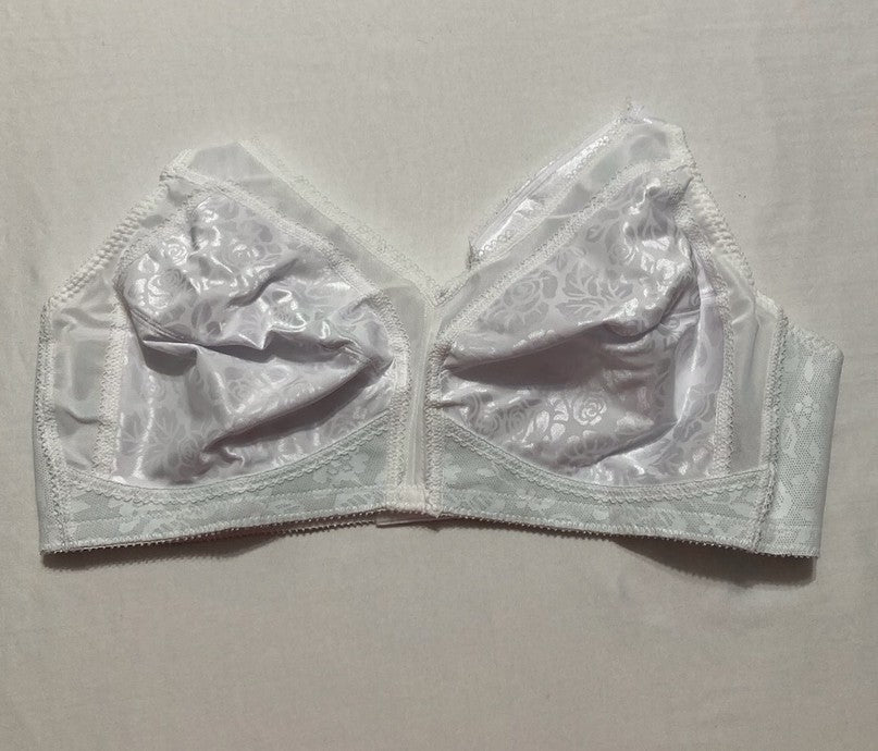 PLAYTEX Wireless Bra 18 Hour Plus-Size Bras Available Full Coverage WHITE 46B