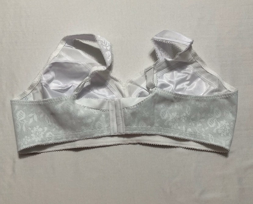 PLAYTEX Wireless Bra 18 Hour Plus-Size Bras Available Full Coverage WHITE 46B