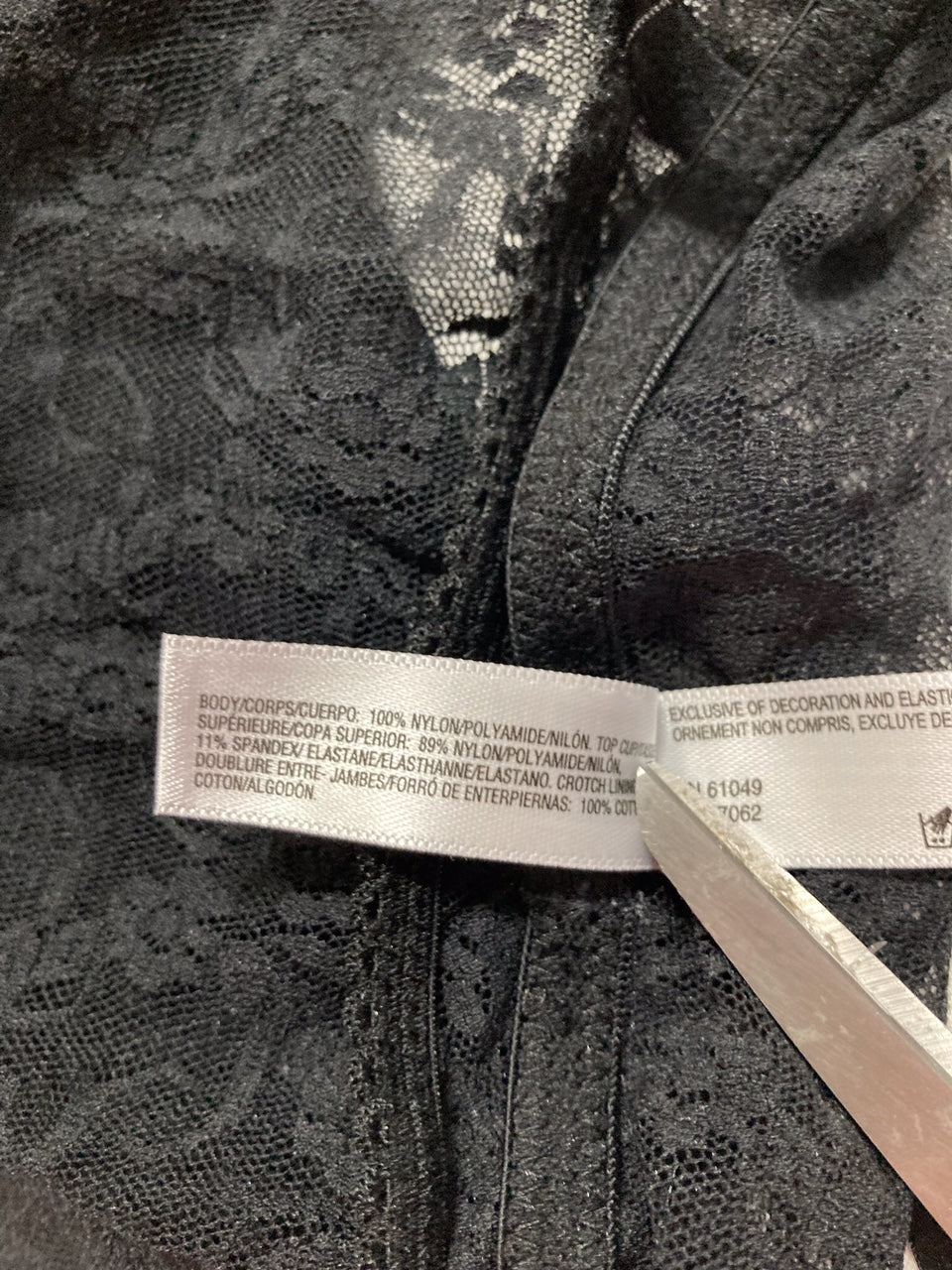 B.TEMPT`D Lace Kiss Bodysuit BLACK L