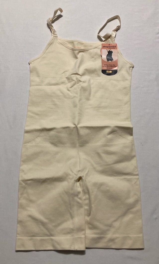 SHAPERMINT Essentials Scoop Neck Mid-Thigh Bodysuit BEIGE M