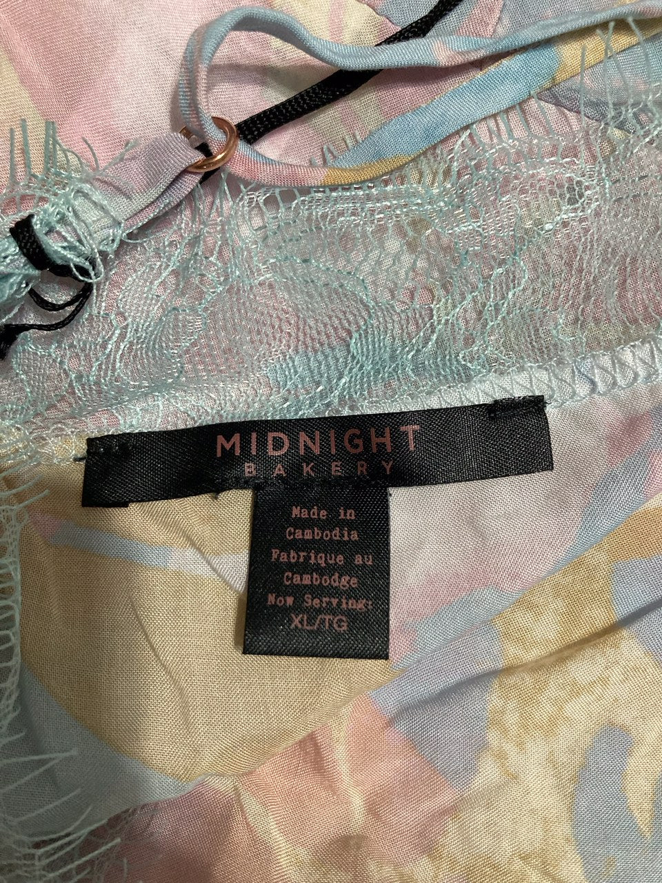 MIDNIGHT BAKERY Intimates Pink V Neck Lace Trim FLORAL XL