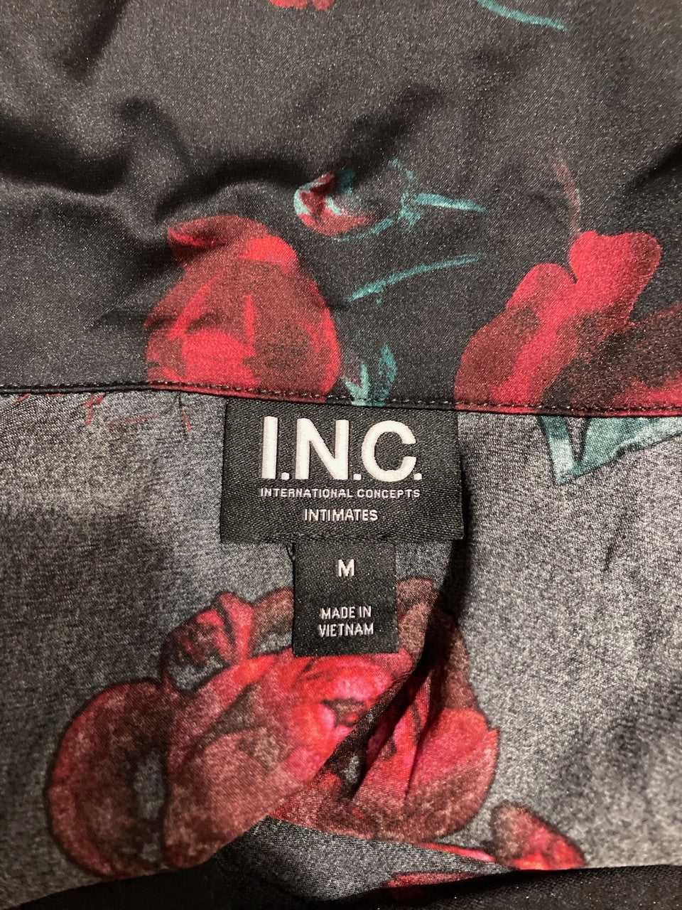 I.N.C 2-Pc. Piped-Trim Satin Pajamas Set RED M