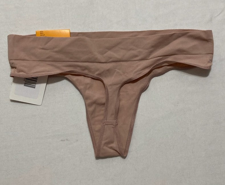 NWD DKNY Seamless Litewear Thong Panty NUDE S