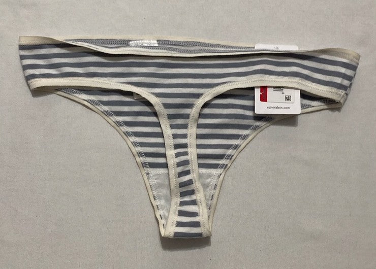 CALVIN KLEIN Form Thong Panty JET GREY XS