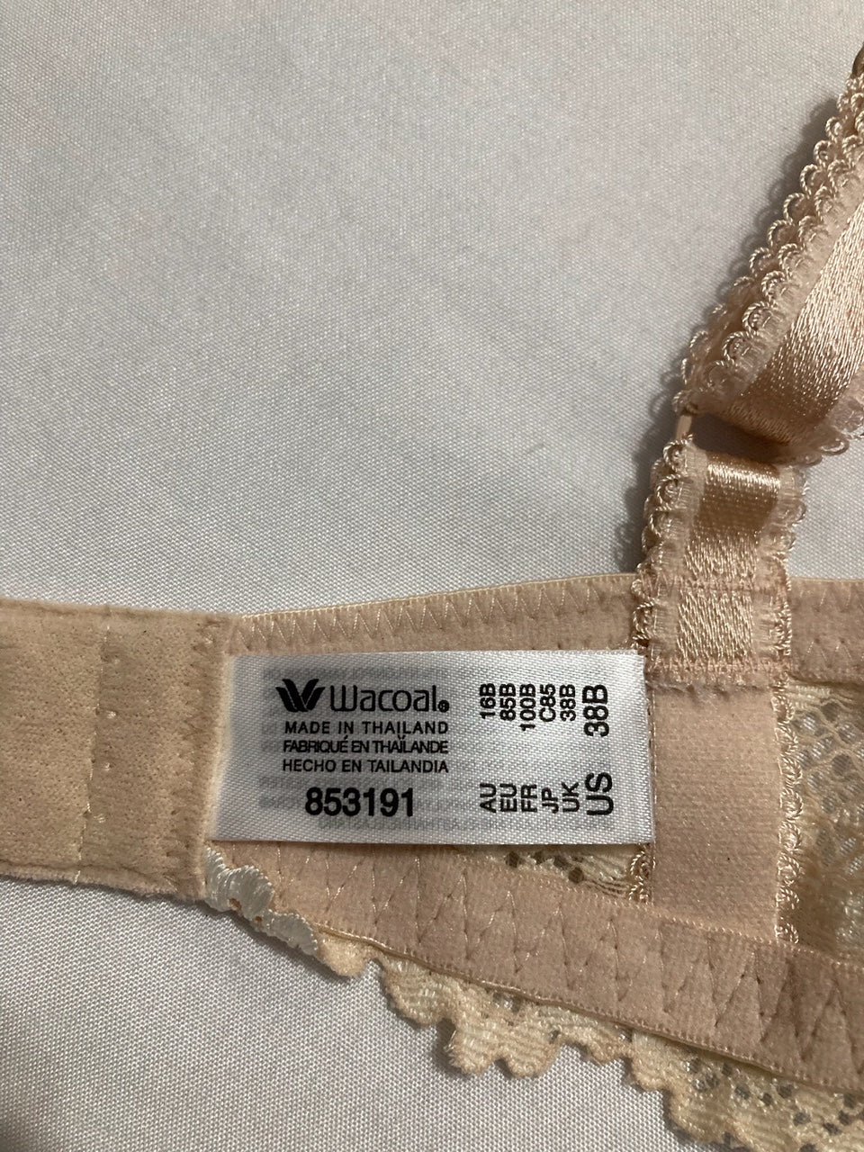 WACOAL Embrace Lace Contour Bra SAND 38B