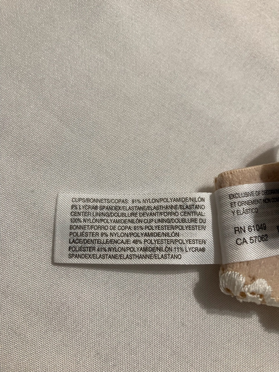 WACOAL Embrace Lace Contour Bra SAND 38B