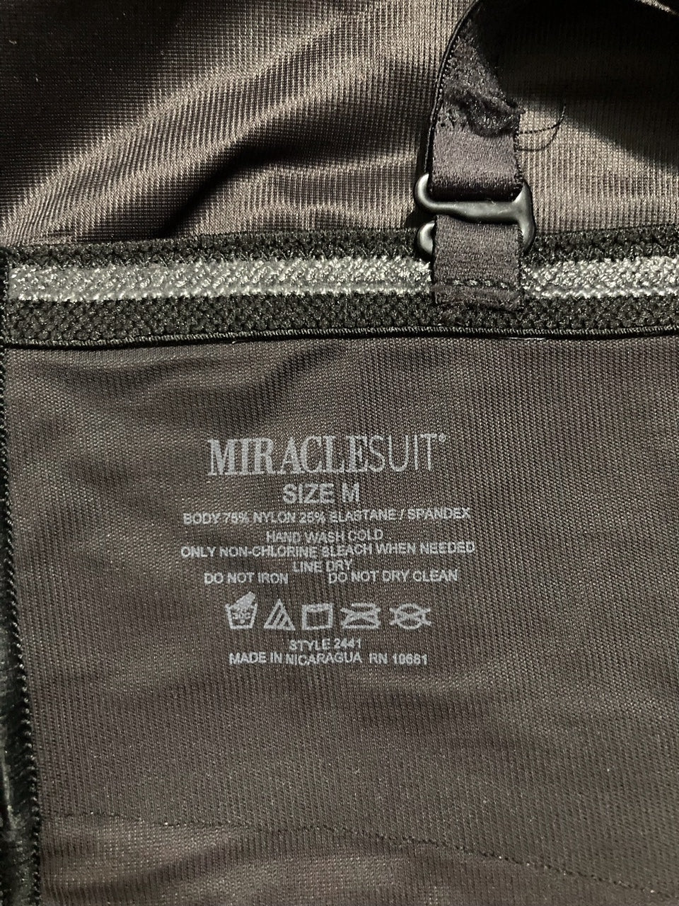 MIRACLESUIT Convertible Slipdress BLACK M